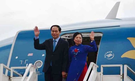 圖為國家主席陳大光與夫人。（圖源：長山）