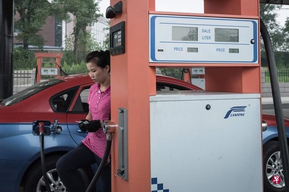 朝鮮汽油價格已漲至年初的三倍。圖為平壤的一個加油站。（圖源：法新社）