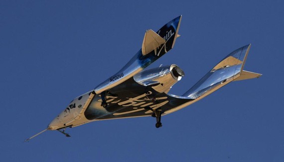 飛船在位於加州沙漠地區的莫哈韋航天航空港完成了發射和降落。（圖源：互聯網）