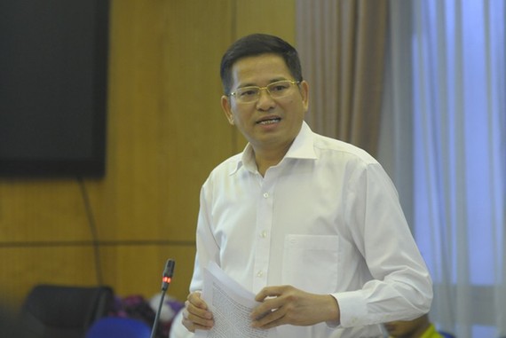 司法部所屬民事案件執行總局副總局長阮文力在記者會上發言。（圖源：慶銀）