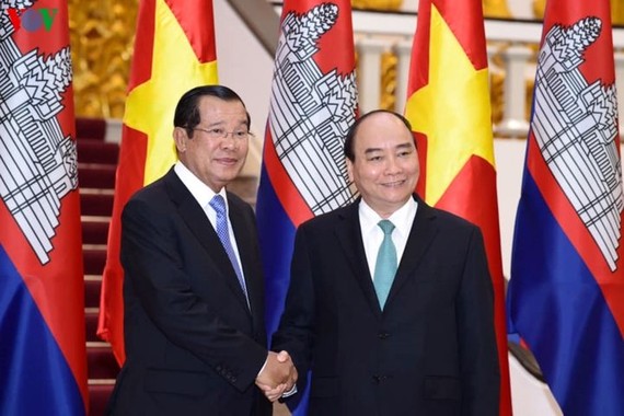 越柬人民維護團結友好關係 ảnh 1