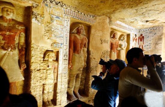 當地時間12月15日，埃及公開了位於開羅的新挖掘大祭司Wahteye的墳墓，他曾在Neferirkare國王統治期間(公元前2500年至公元前2300年)服務。（圖源：互聯網）