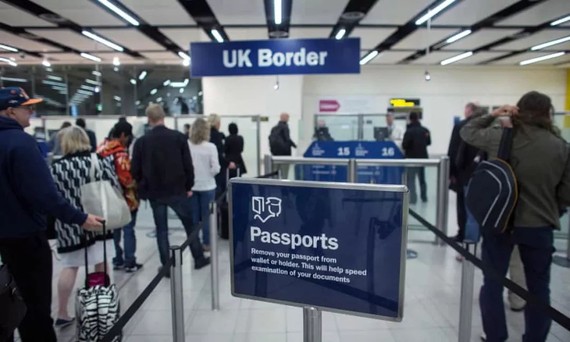 據報導，2004年以來，英國的淨移民每年增加數量大約20萬人，淨移民的逐年增長為英國公共服務和基礎設施造成了極大壓力。（示意圖源：互聯網）