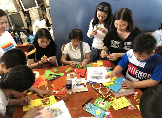 市商業華語培訓中心(SHZ)的華語俱樂部舉辦的迎春盛會吸引眾多越華青少年前來參加。