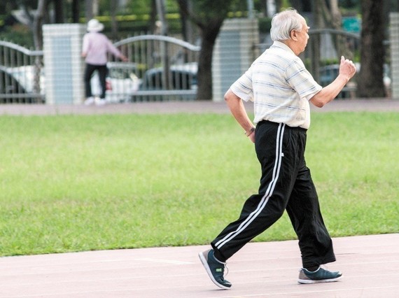 研究表明健步如飛的人或能多活 15 年。（示意圖源：互聯網）