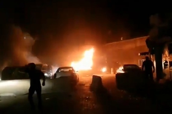 敘利亞西北部城市阿薩茲（Azaz）當地時間2日晚間發生汽車自殺炸彈攻擊致19人死。（圖源：互聯網）