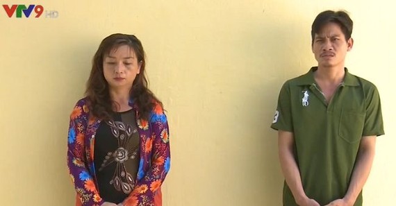 涉嫌“運送違禁品”犯罪的2名嫌疑人黎氏雪娥(左)和范國凱。（圖源：VTV）
