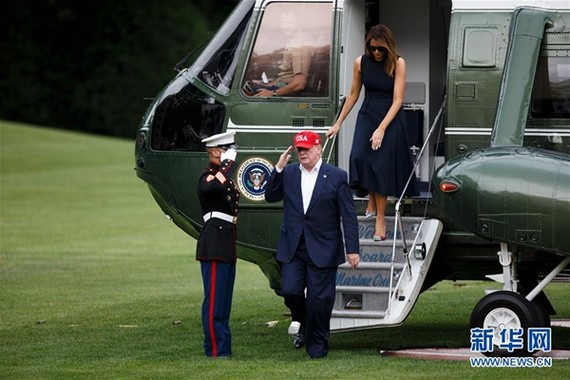 6月7日，美國總統特朗普（中）抵達華盛頓白宮。（圖源：新華社）