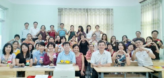 參與 2019年越南華語教師暑期培訓班的老師們合影留念。