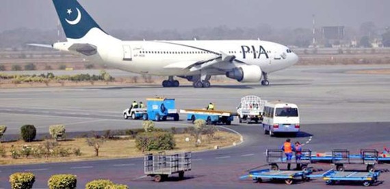 圖為巴基斯坦一架飛機準備開始起飛。（圖源：互聯網）