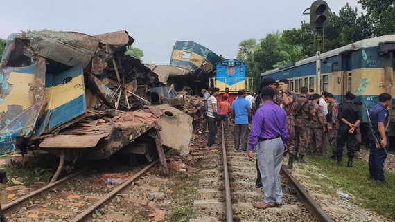 火車嚴重損毀。（圖源：互聯網）