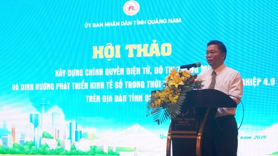 廣南省人委會副主席黎智清在研討會上發言。（圖源：海燕）