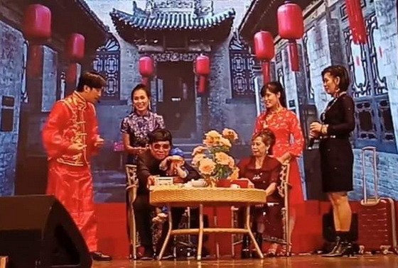 2020年賀新春歌舞演唱會吸引200多名越華觀眾觀看。