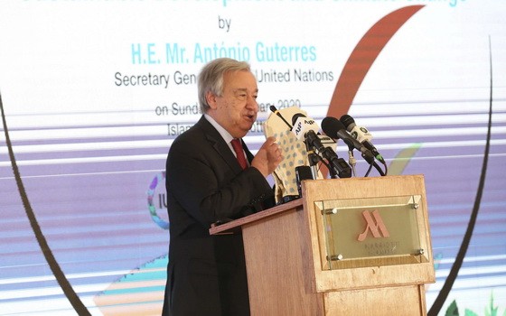 2月16日，在巴基斯坦伊斯蘭堡，聯合國秘書長古特雷斯發表演講。（圖源：新華社）
