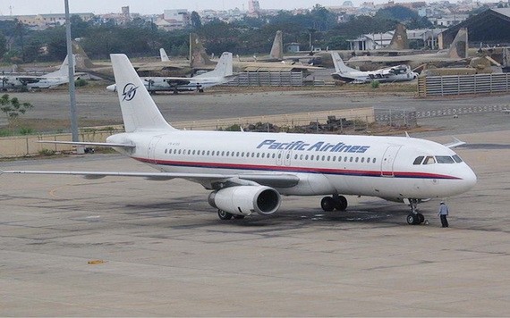 本月20日，太平洋航空公司的河內飛大勒市編號BL245航班發生了眾多乘客購買機票，但因座位爆滿不可登機。（示意圖源：互聯網）
