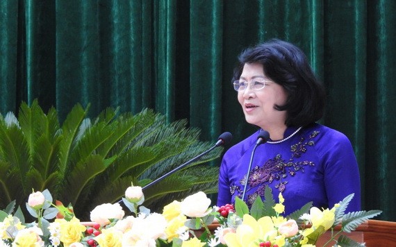 國家副主席鄧氏玉盛在大會上發表講話。（圖源：人民報）