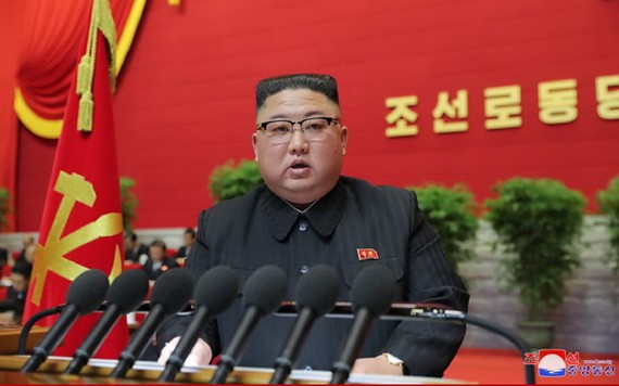 朝鮮勞動黨總書記金正恩在大會上致閉幕詞。（圖源：朝中社）