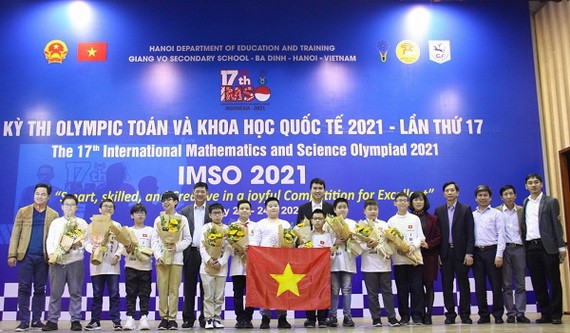 我國第十七次國際奧林匹克數學比賽參賽團隊。（圖源：玲慧）