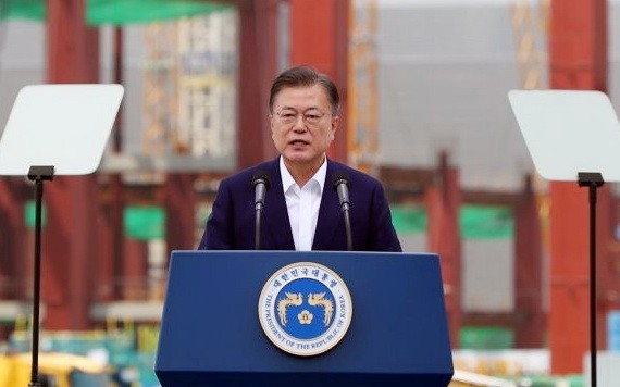 5月13日，在三星電子平澤工廠，韓國總統文在寅出席“K—半導體戰略報告大會”並發言。 （圖源：韓聯社）
