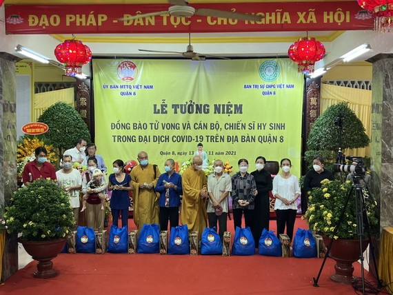 第八郡佛教會隆重舉辦超度法事 ảnh 2