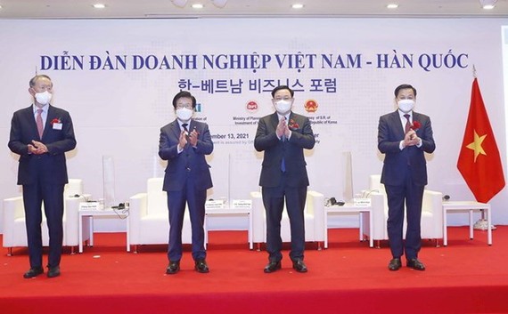 國會主席王廷惠籲韓企投資越南 ảnh 1