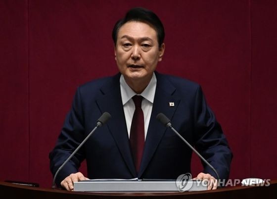 韓國總統尹錫悅25日在國會發表“2023 年度預算案施政演說”。（圖：韓聯社）