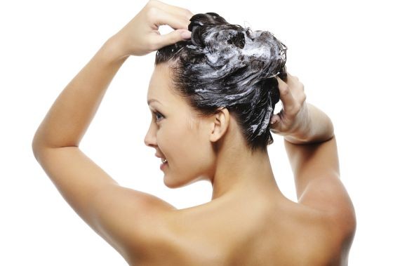 正確洗頭梳頭、營養全面才是養髮關鍵