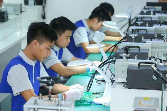 撥款考察以評價勞工的技能實況以確定培訓、再培訓需求。