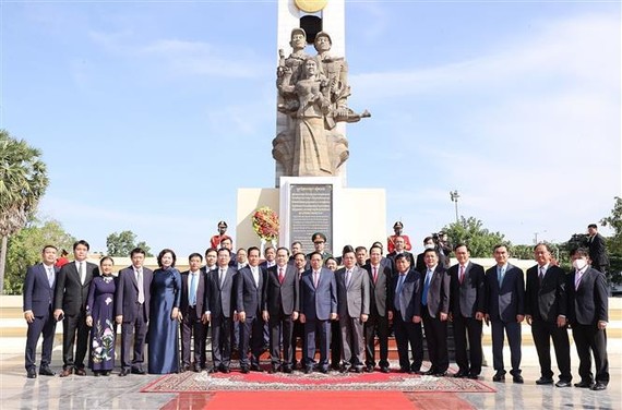 越南和柬埔寨發表聯合聲明 ảnh 1
