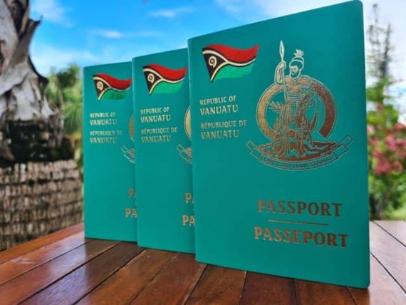 瓦努阿圖護照。（圖：互聯網）