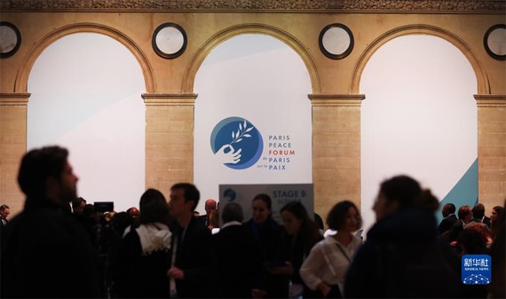 11月11日，嘉賓在法國巴黎參加第五屆巴黎和平論壇。（圖：新華社）