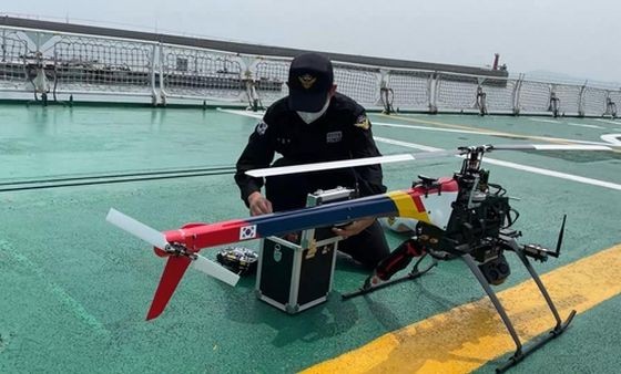 海警巡邏艦配備的高性能無人機。（圖：互聯網）