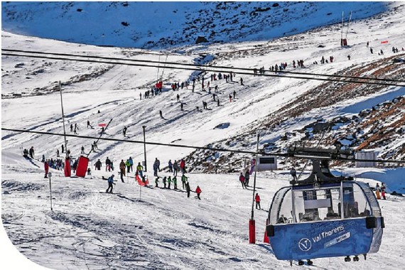 位於法國東南部阿爾卑斯山的瓦托倫斯滑雪場。（圖：AFP）