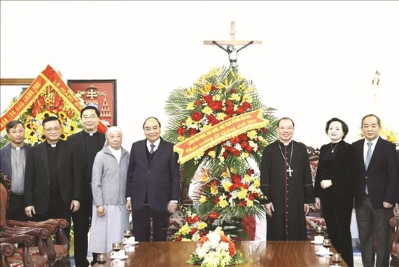 國家主席向天主教信徒祝賀聖誕節