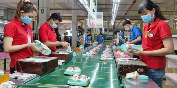 华人企业平仙日用品製作有限公司疫后加快推展产销活动。