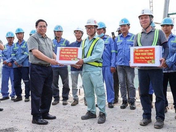 敦促九龙江平原高速公路项目