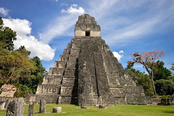 蒂卡尔是玛雅文明最大的遗弃老城市。