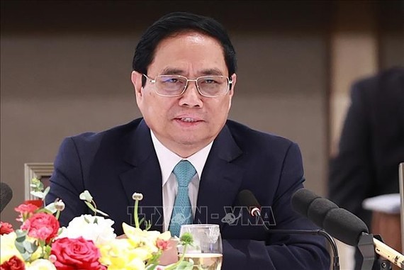 范明政总理出席越南企业论坛