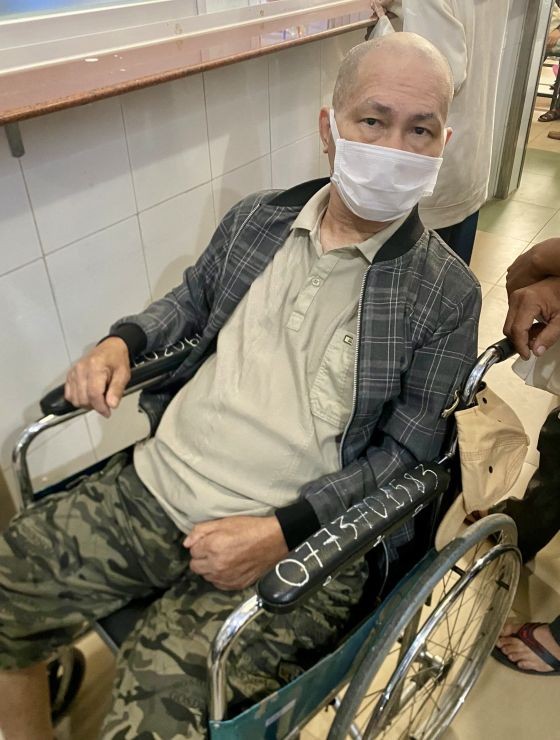 儿子为瘫痪父亲求助