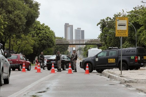 国家公共安全部队在许多要道上驻守巡逻。（图：Brazil Reports）
