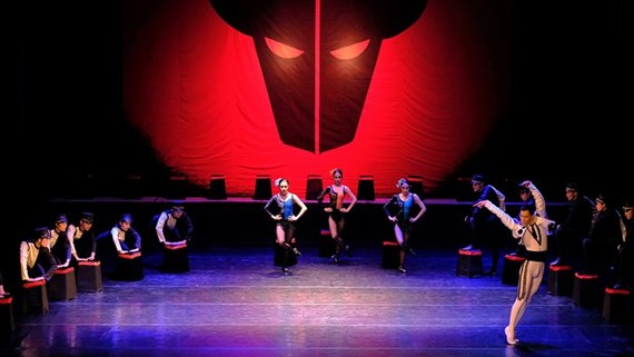 世界经典芭蕾舞剧《卡门组曲》即将在本市上演。