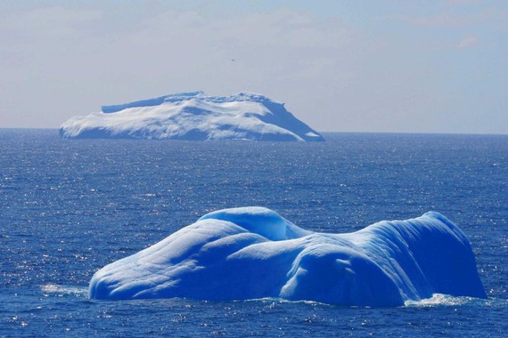 图为2020年2月1日拍摄的南极威德尔海上的冰山。（图：新华社）