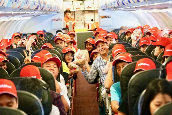 越捷航空重返藍天 ảnh 1