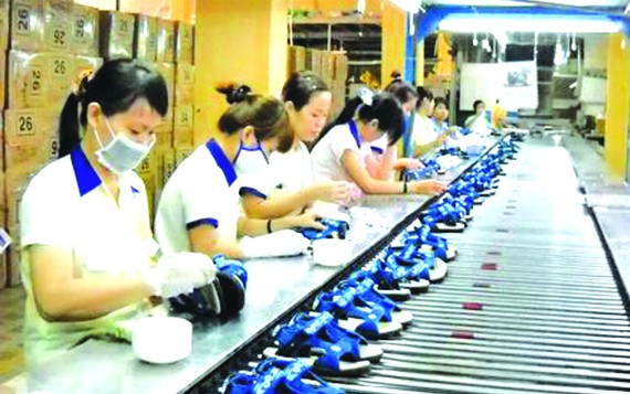 平仙公司生產線一隅。