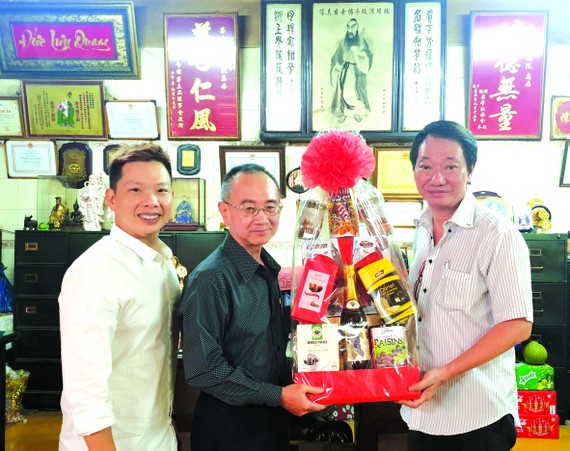 本報向各華人單位拜年 ảnh 8
