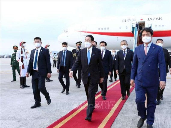 日本首相岸田文雄抵達河內。