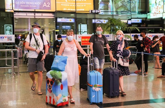 國際遊客前來越南觀光。