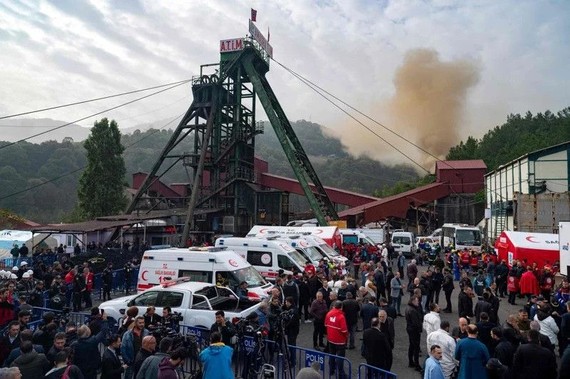 土耳其北部一座煤礦昨天發生甲烷爆炸，截至目前已釀28死。（圖：AFP）