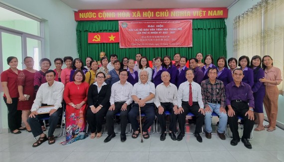 市華語教師俱樂部舉辦第九屆會員代表大會