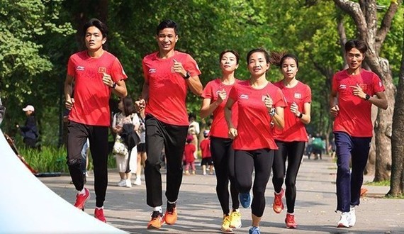 近1500人参加第十九届亚运会跑步活动